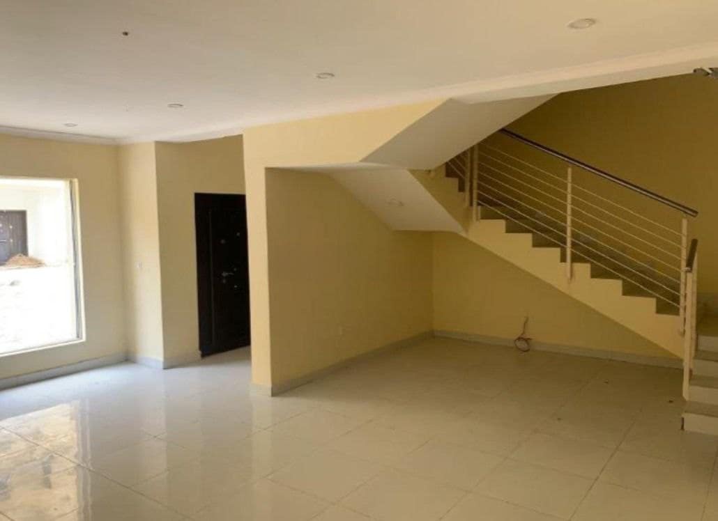 photo_6023899694196967642_y