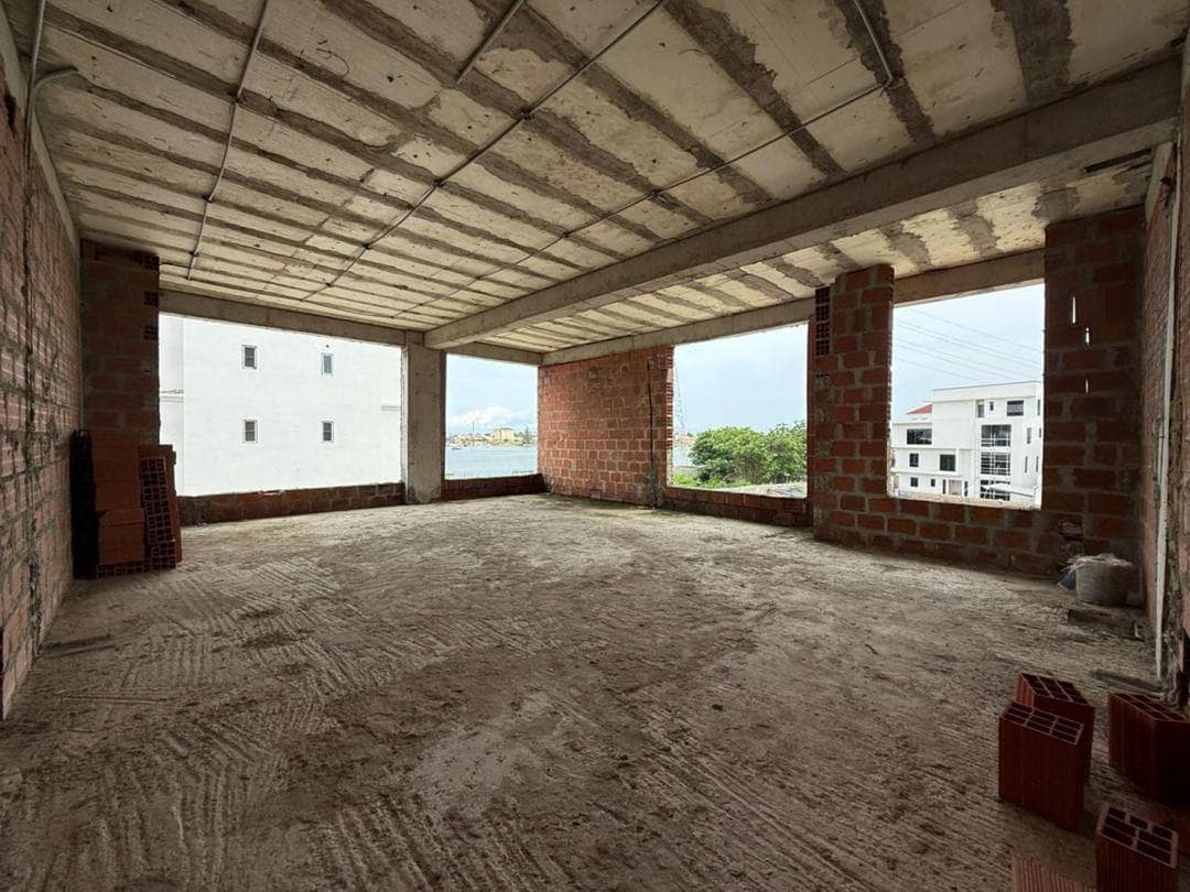 photo_5766994670612319000_y