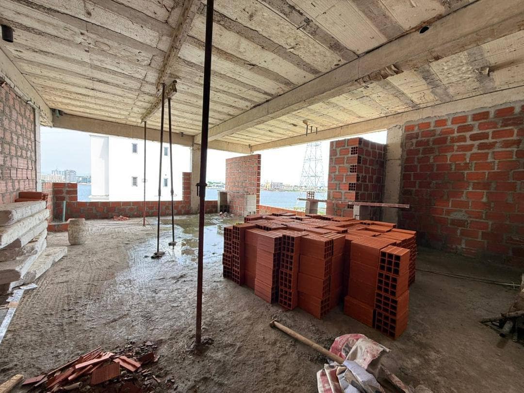 photo_5766994670612319001_y