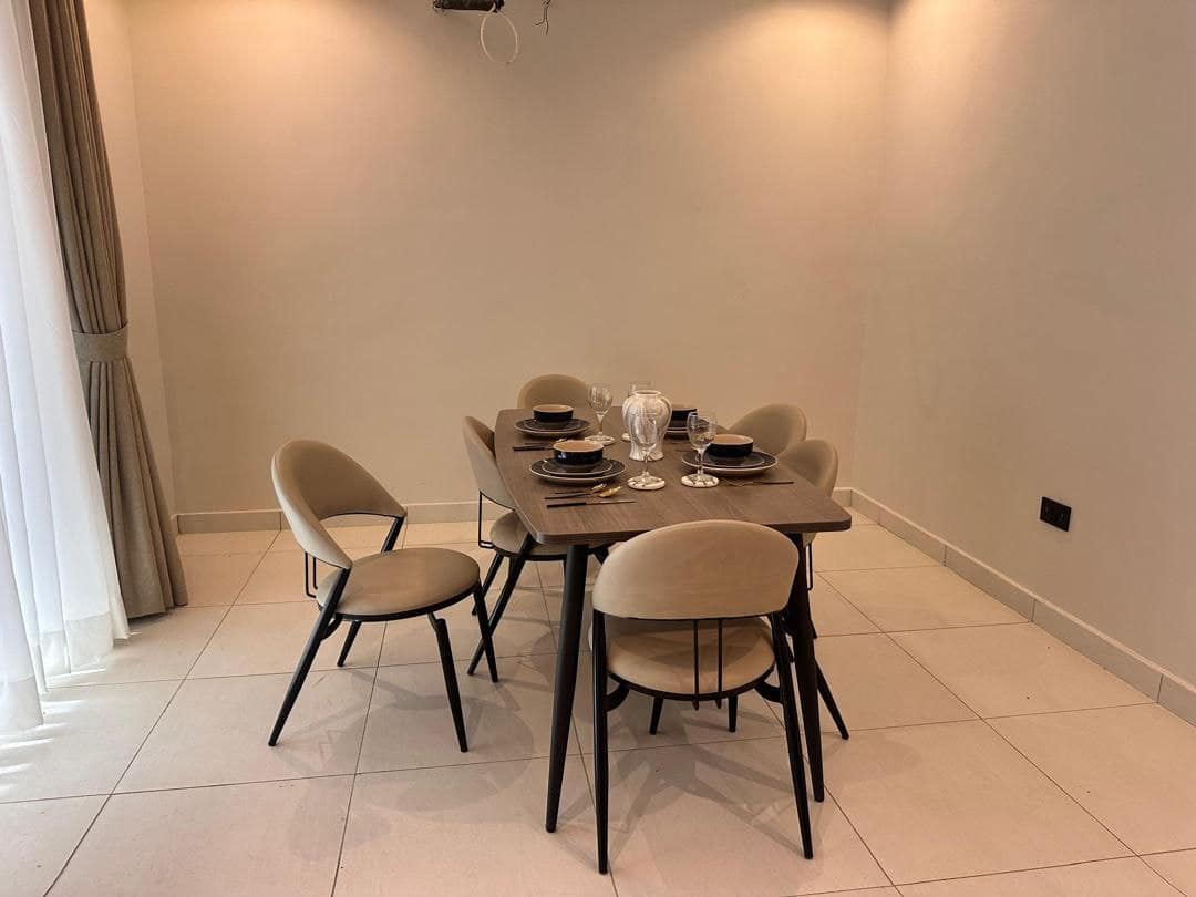 photo_5976809234680712256_y