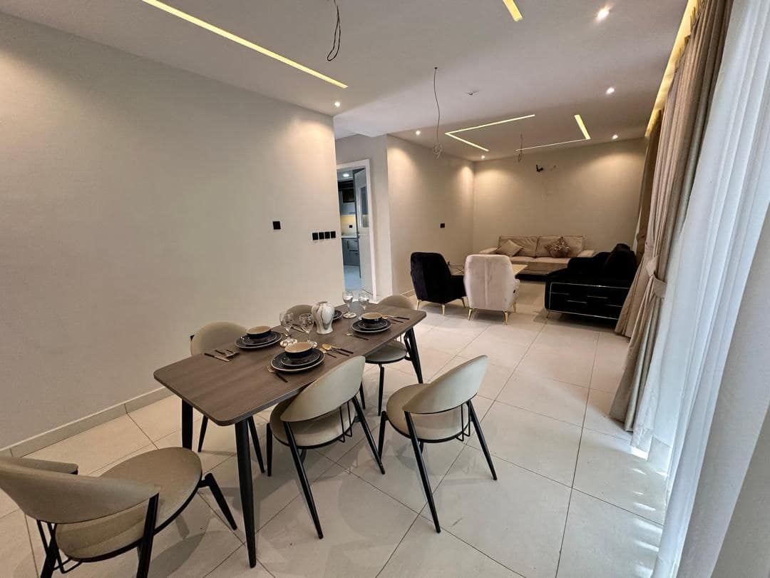 photo_5976809234680712257_y