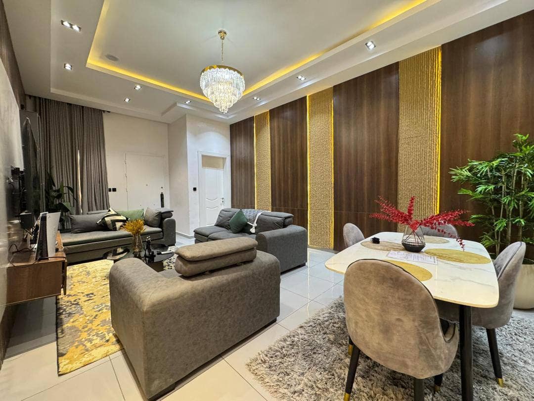 photo_5832315136000068748_y