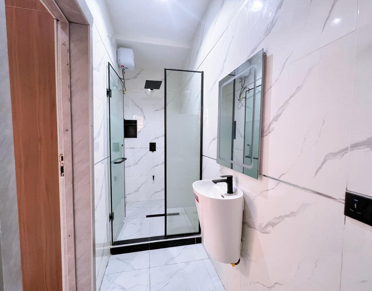 photo_5780802324749029140_y