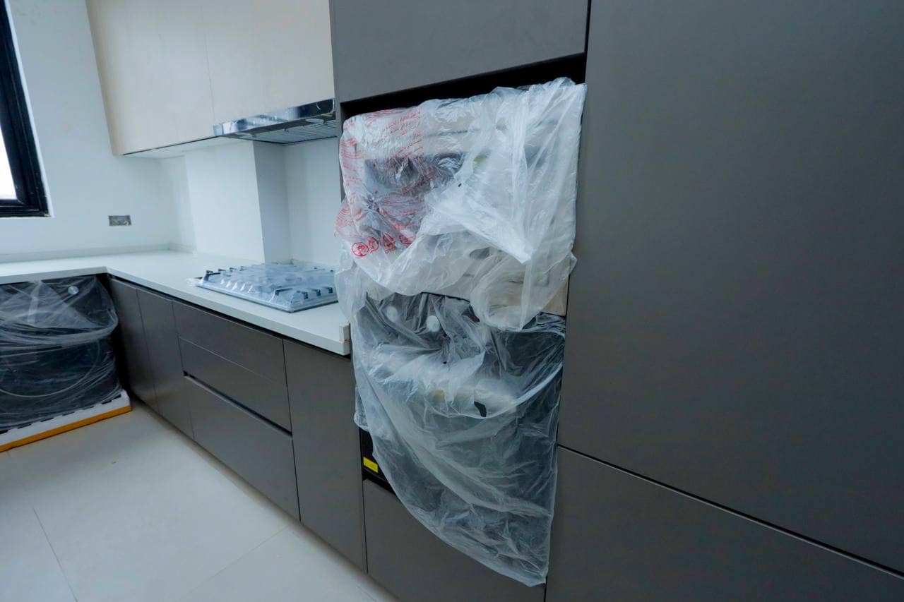 photo_5875416146427710747_y