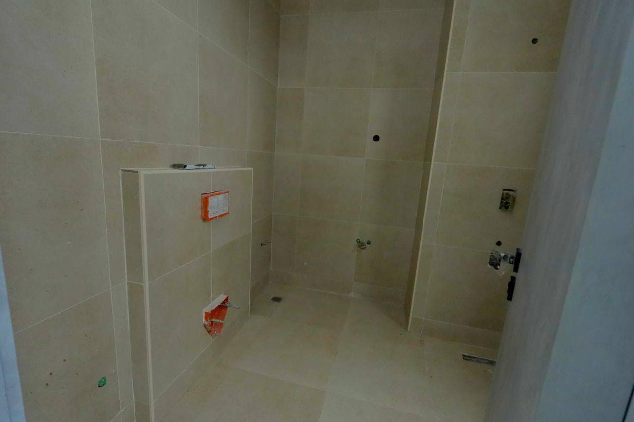 photo_5875416146427710749_y