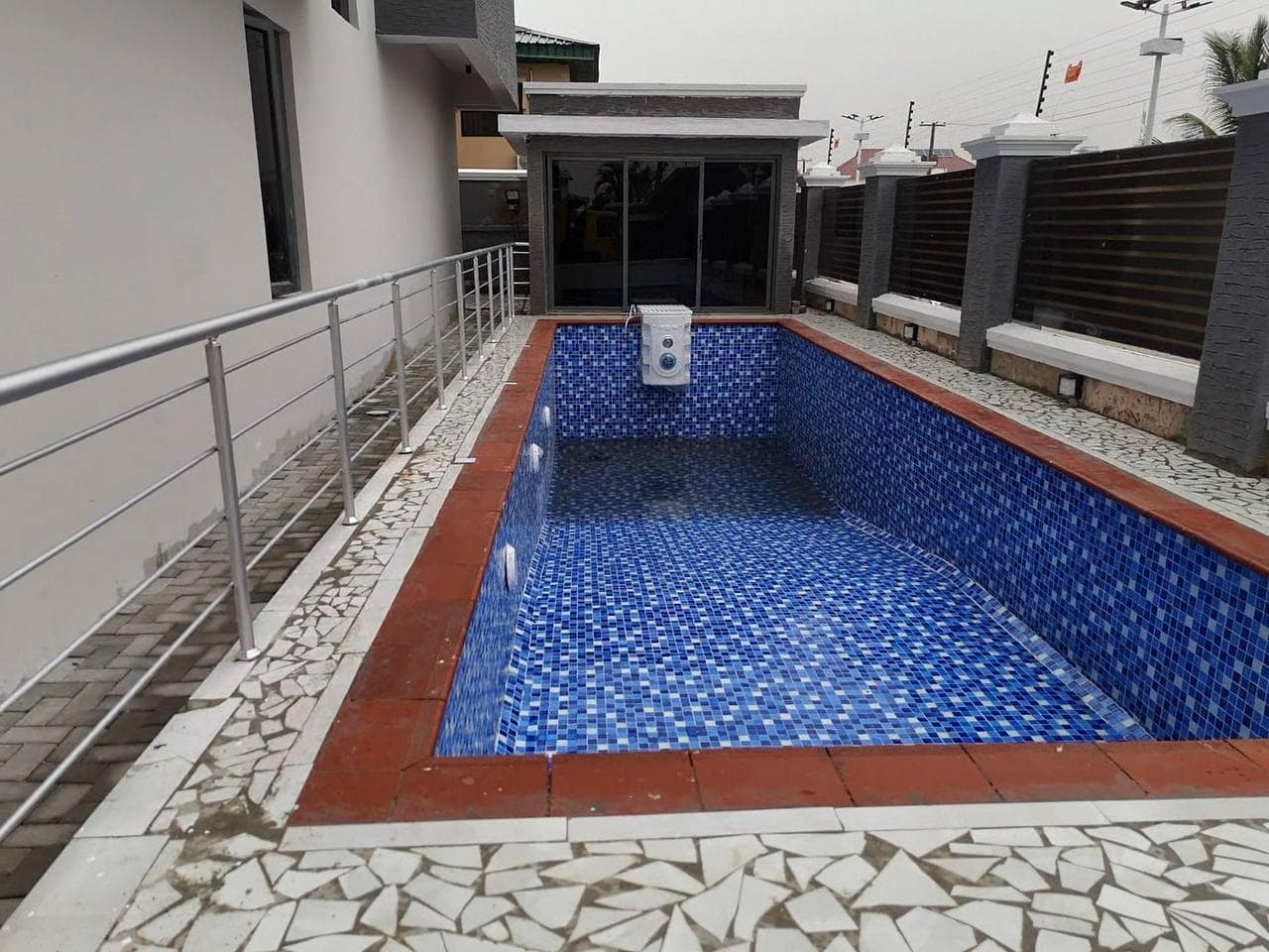 photo_6019572596254378931_y