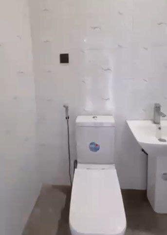 photo_5832315136000068693_x