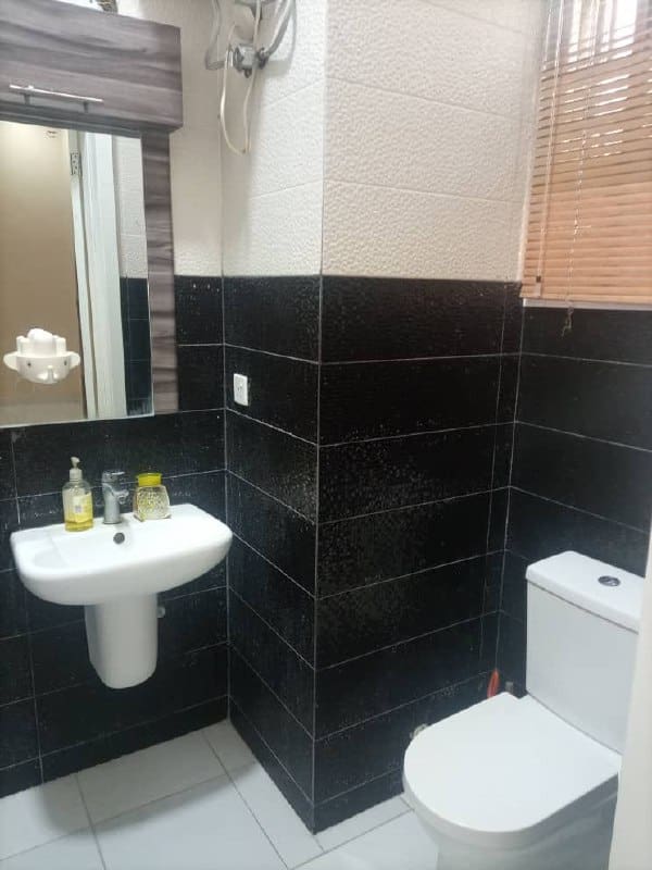 photo_5789587796317113783_x