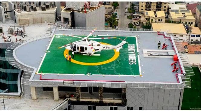 photo_5999241359237696581_x