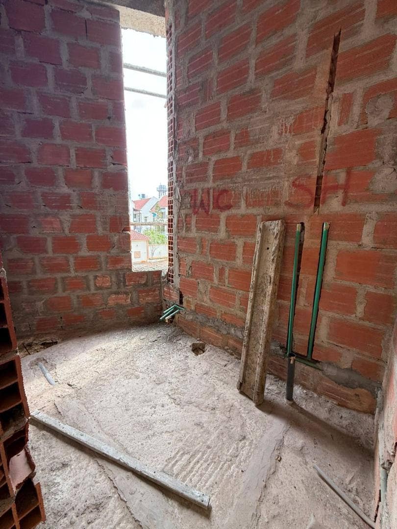 photo_5766994670612319005_y