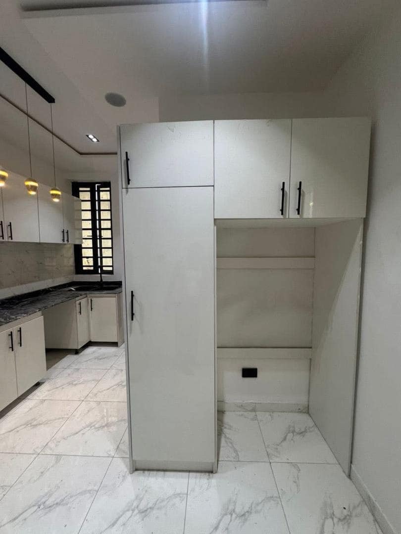 photo_6037247941455580261_y