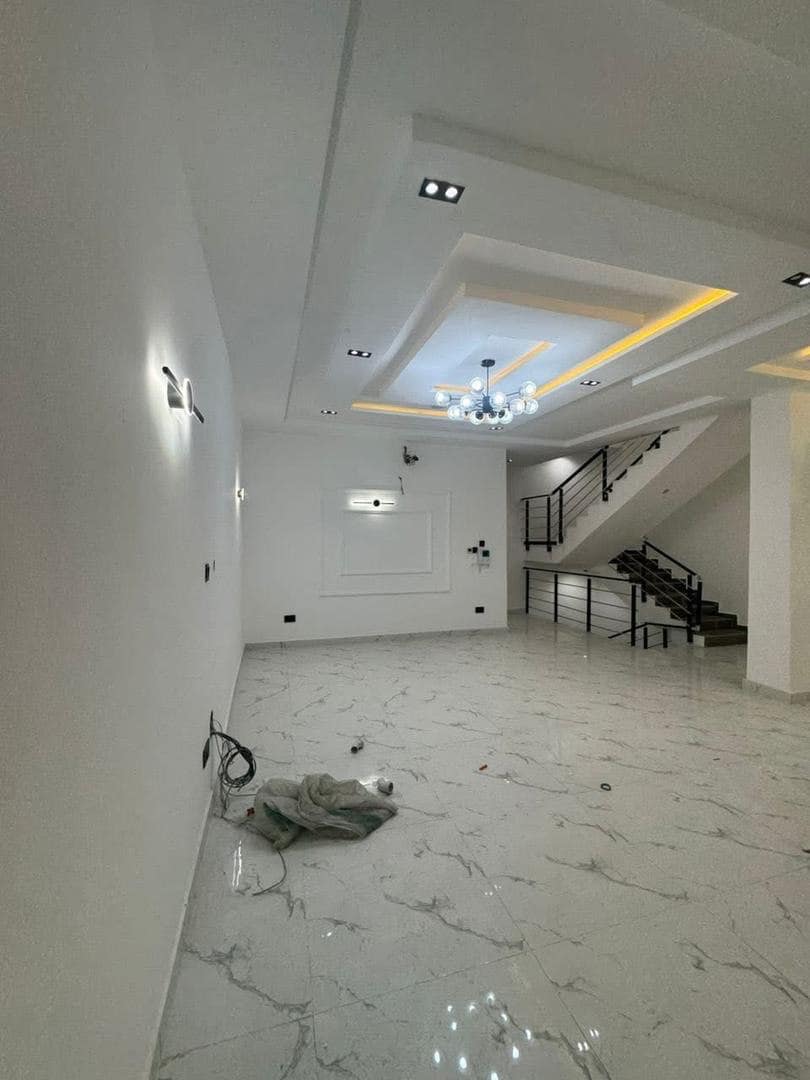 photo_6037247941455580267_y