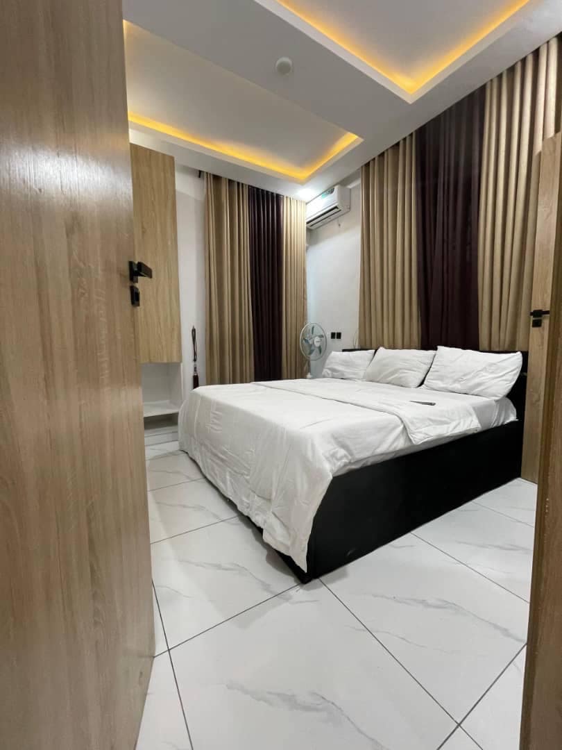 photo_6044223702783691784_y