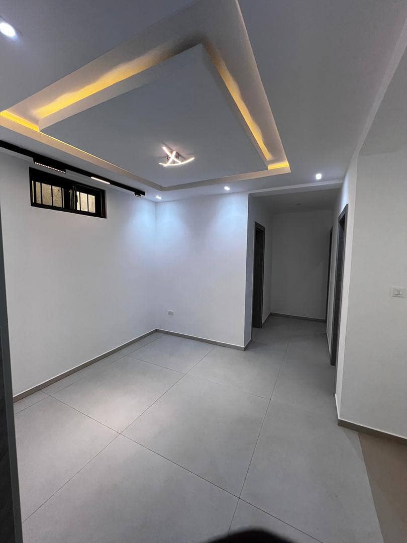 photo_5897657303857564430_y