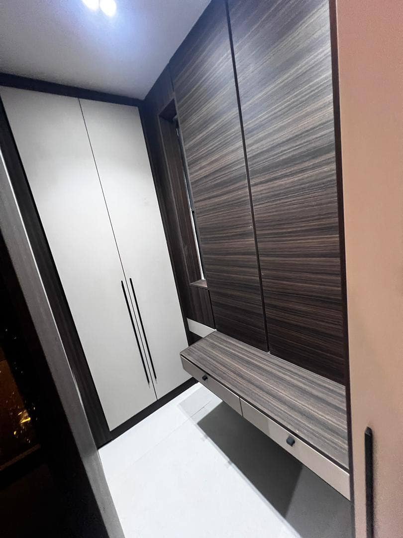 photo_5897657303857564436_y