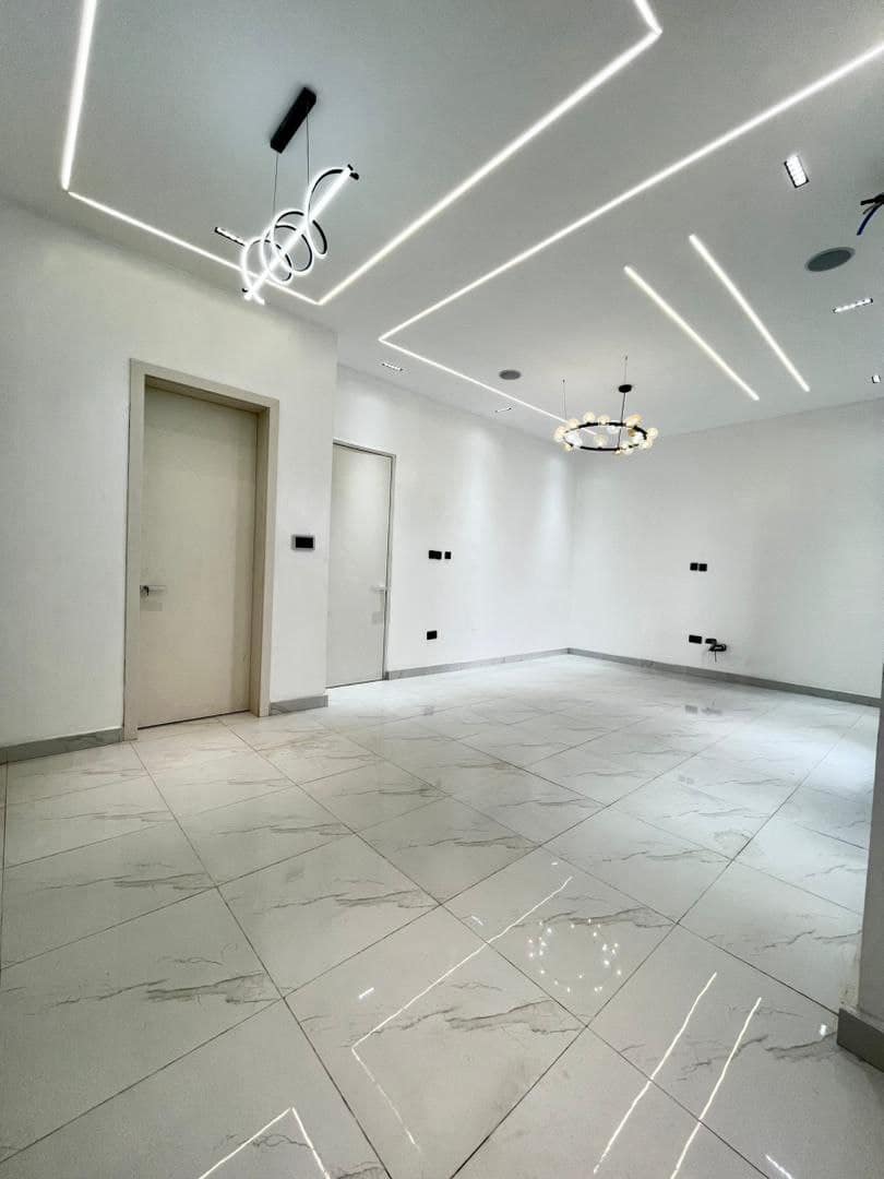 photo_5976809234680712334_y