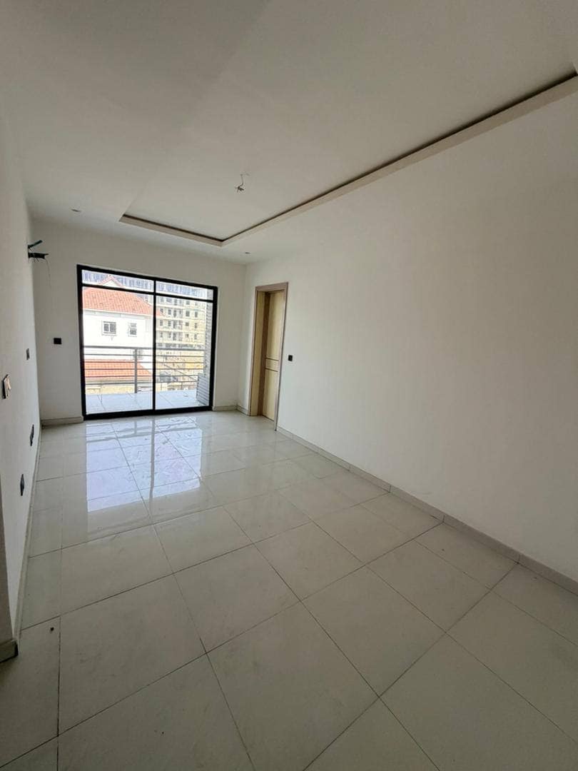 photo_6014787525945264979_y