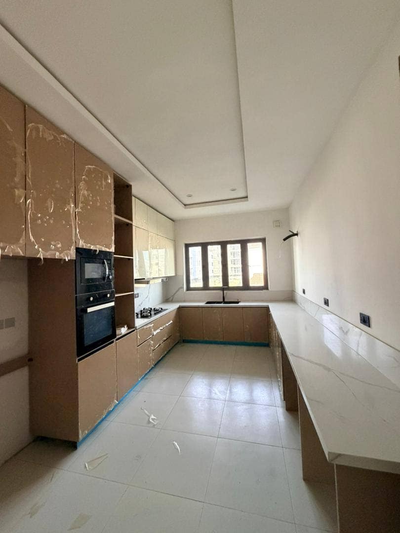 photo_6014787525945264985_y