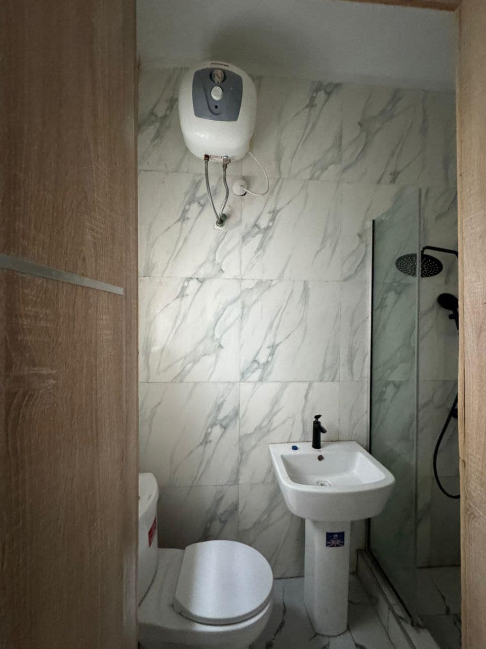 photo_5764729088248580932_y