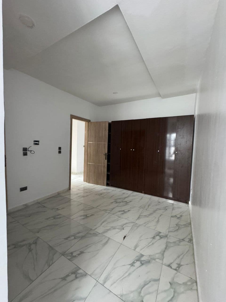 photo_5764729088248580933_y