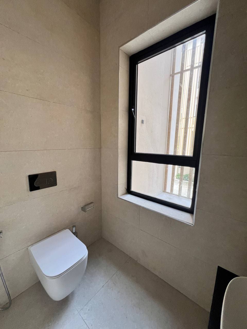 photo_5766994670612319015_y