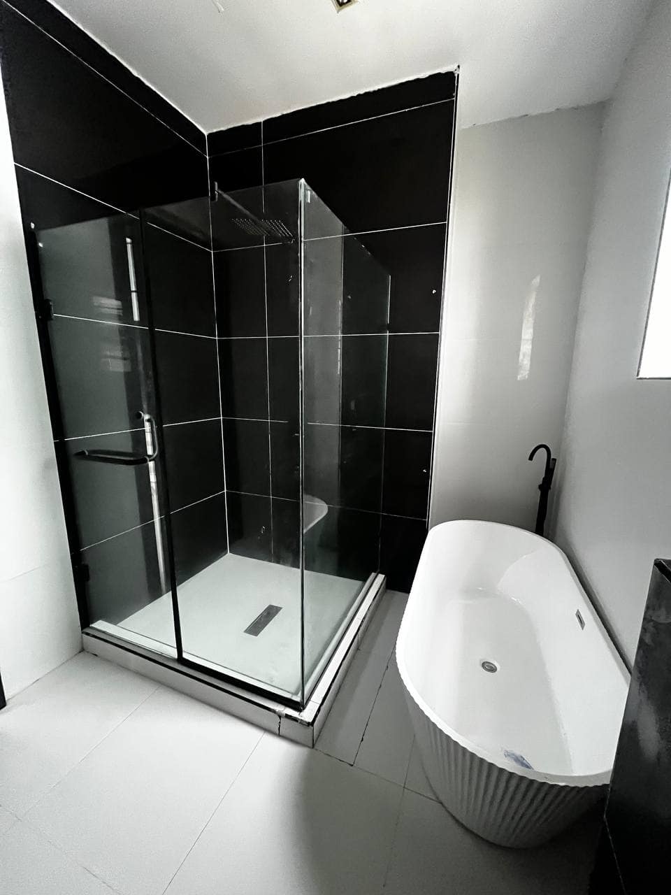 photo_5775919883236346921_y