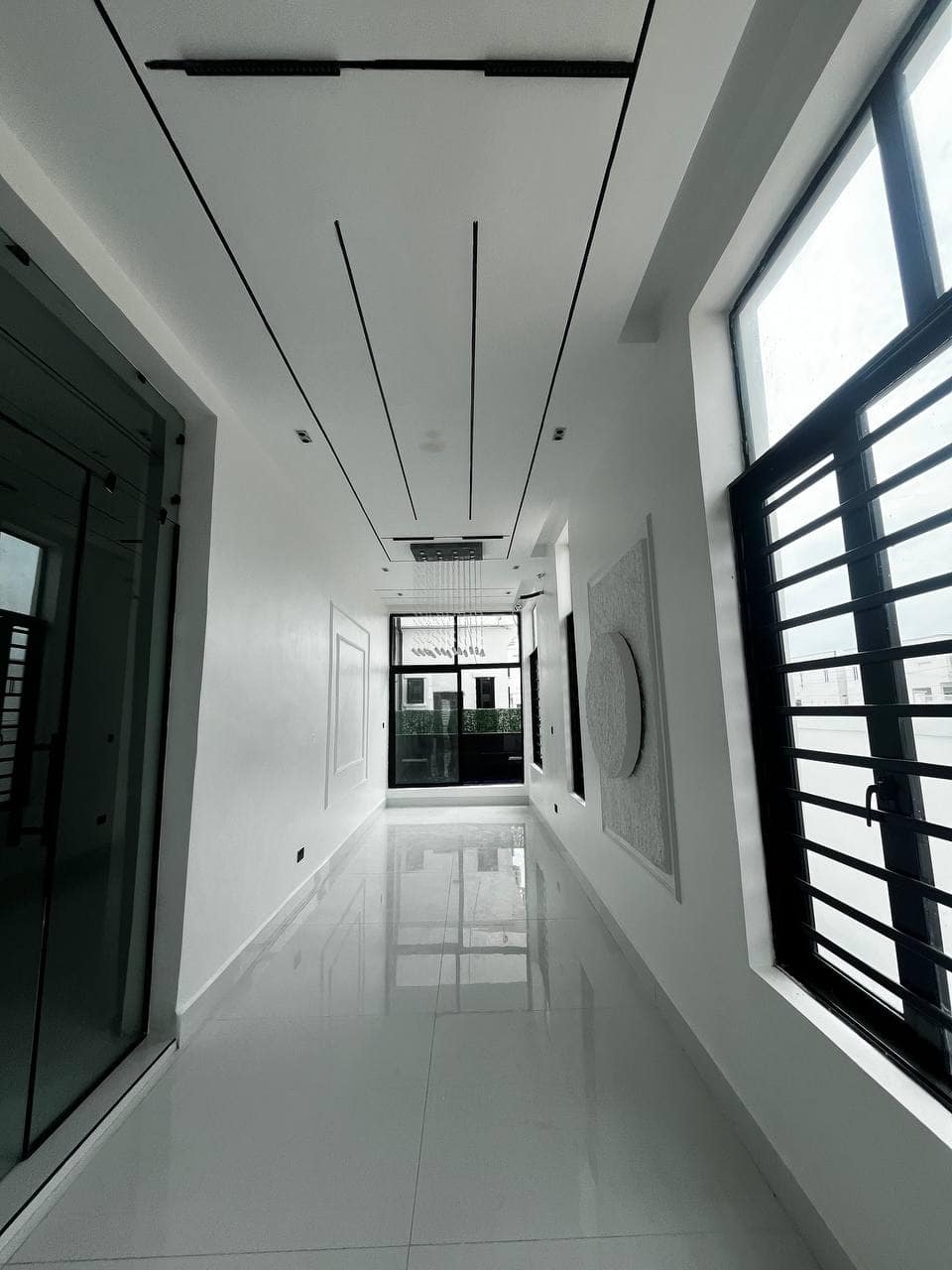 photo_5775919883236346934_y