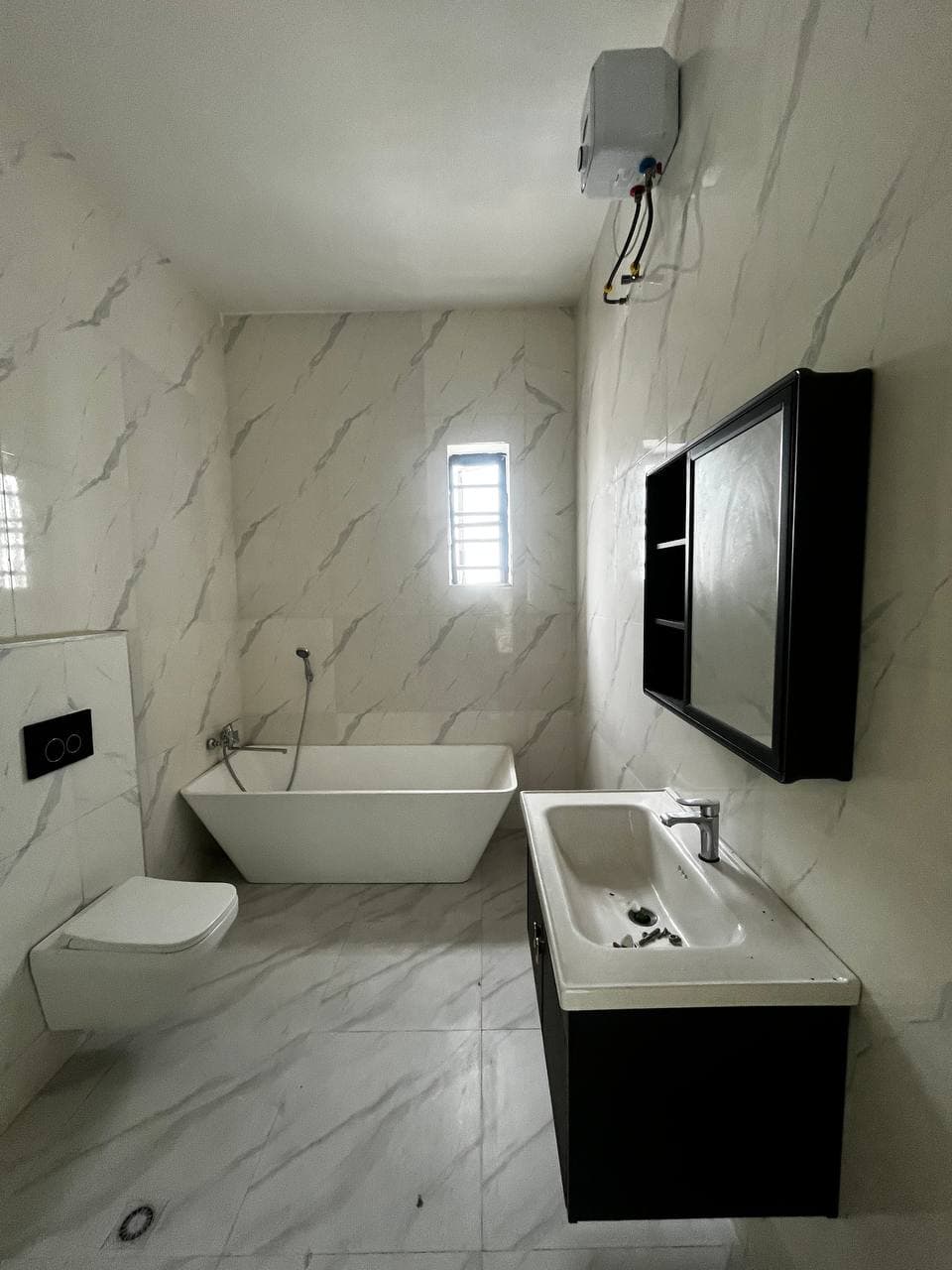 photo_5775919883236346960_y