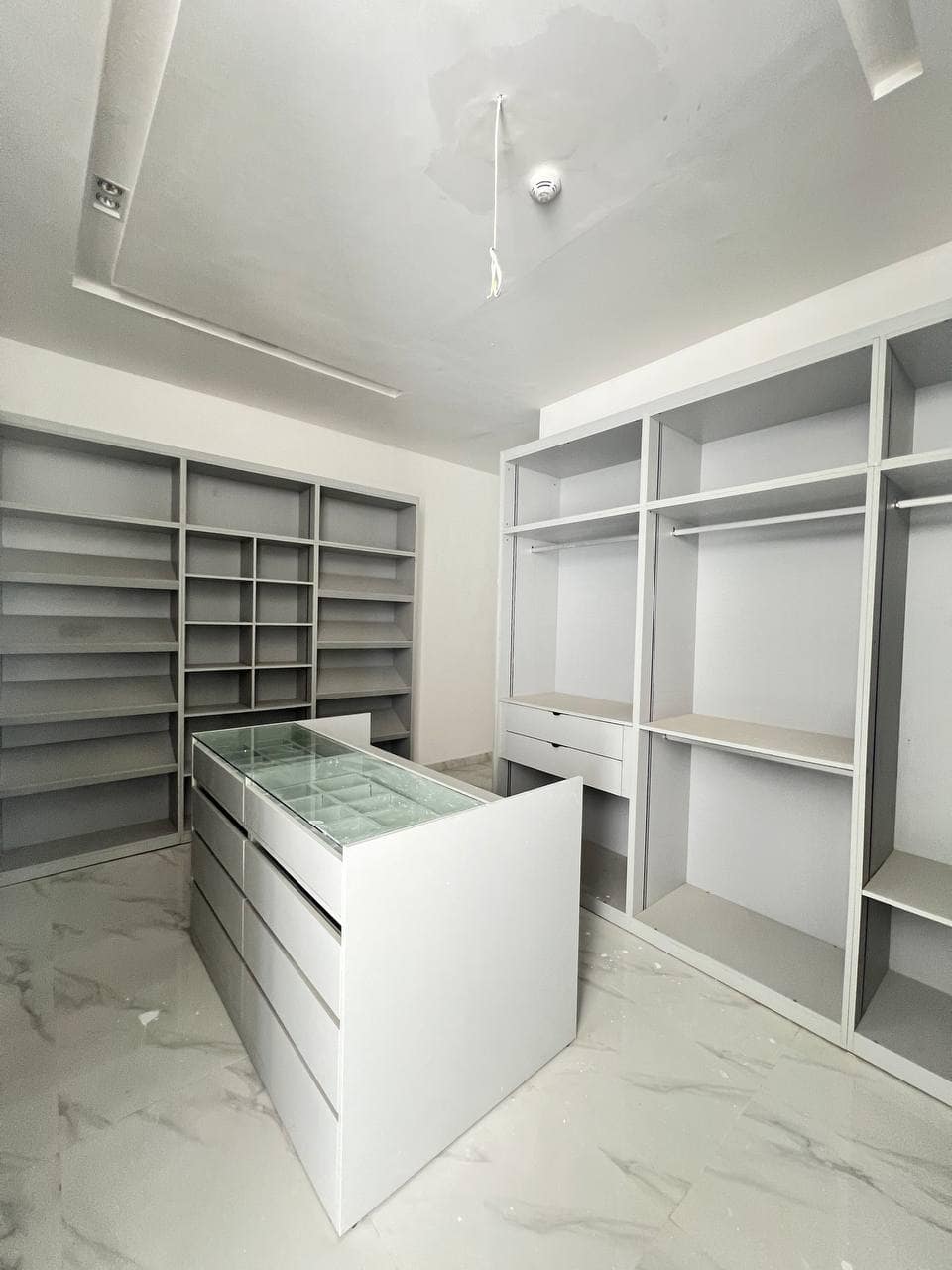 photo_5999241359237696506_y