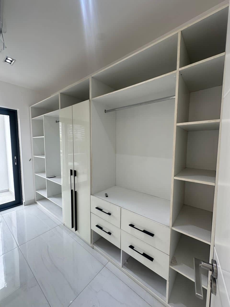 photo_5999241359237696536_y