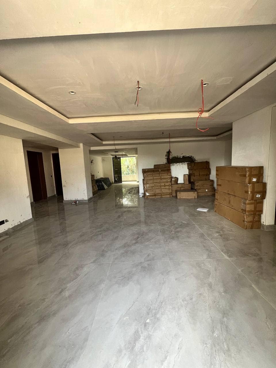 photo_6014971603944851562_y