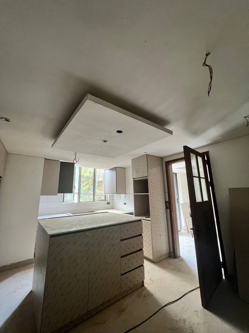 photo_6014971603944851565_y