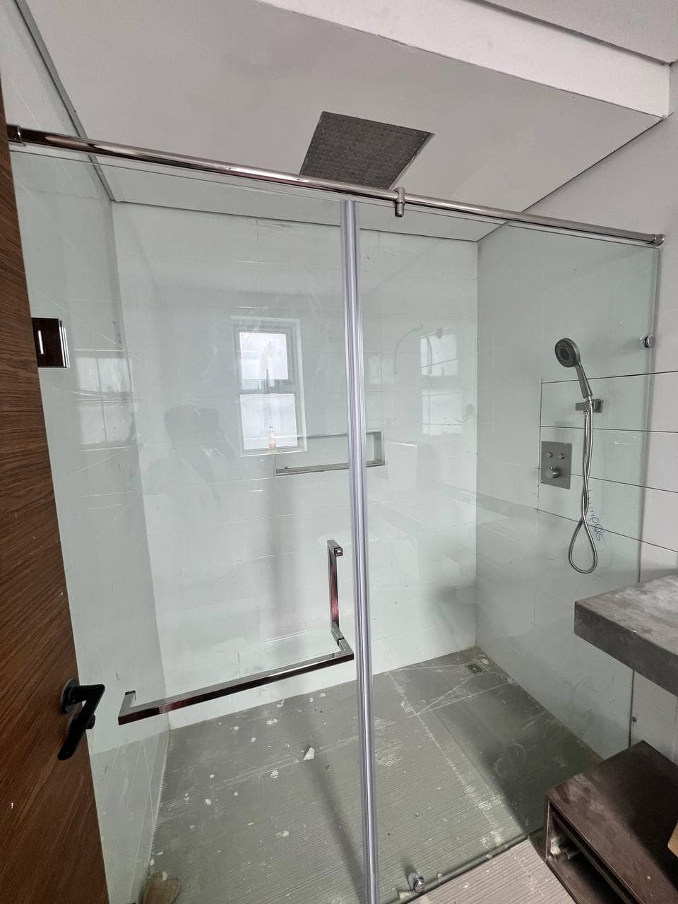 photo_6014971603944851596_y