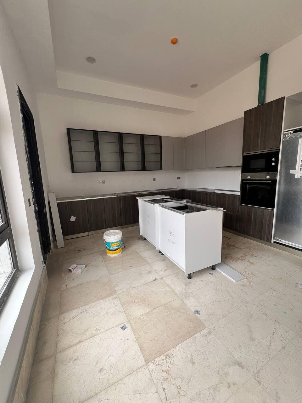 photo_6023899694196967438_y