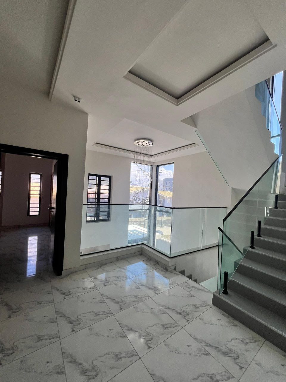 photo_6023899694196967658_y