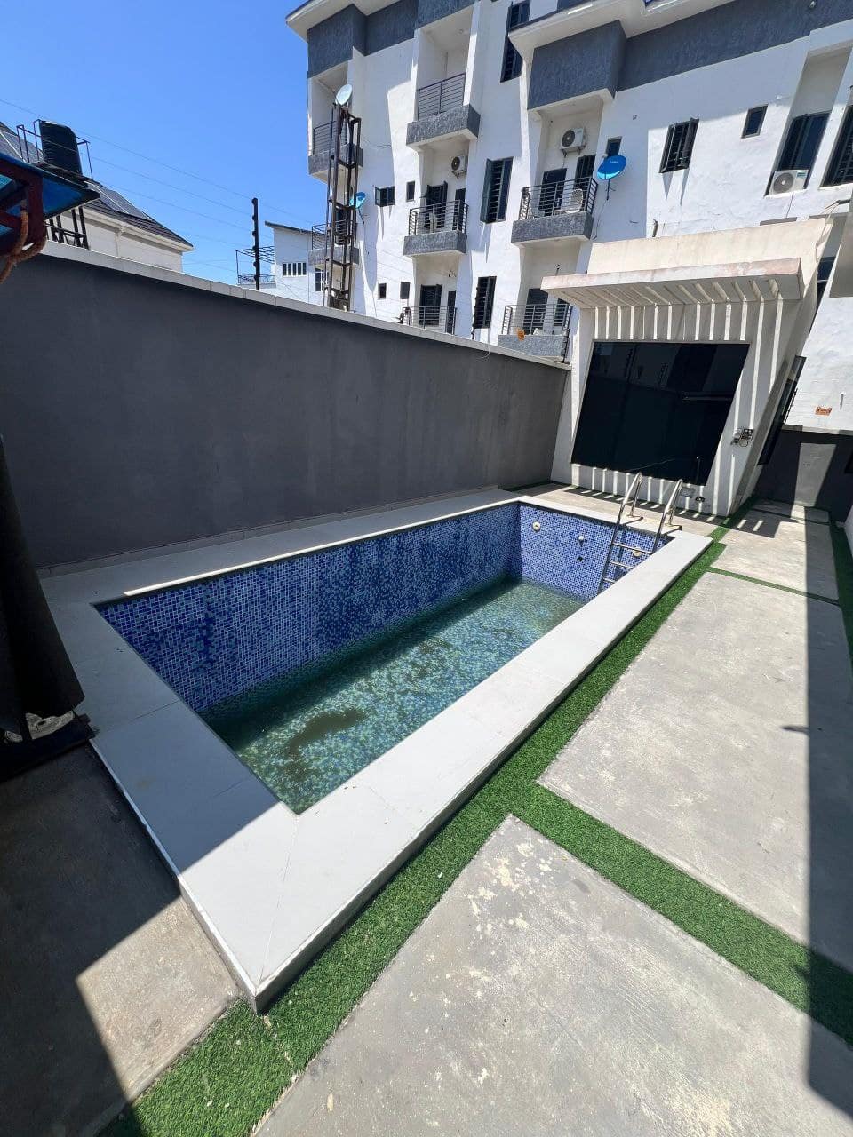 photo_6023899694196967678_y