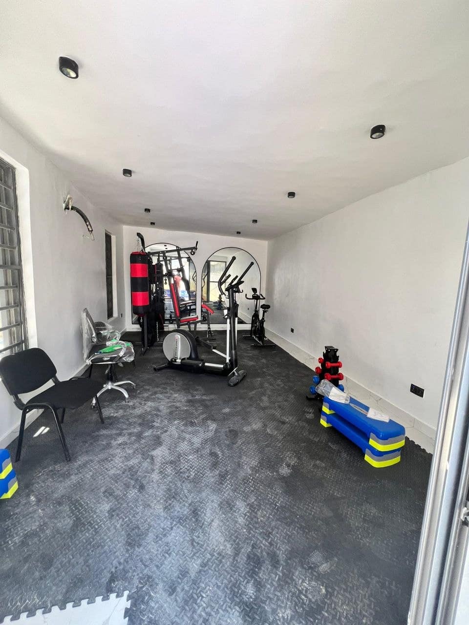 photo_6023899694196967699_y