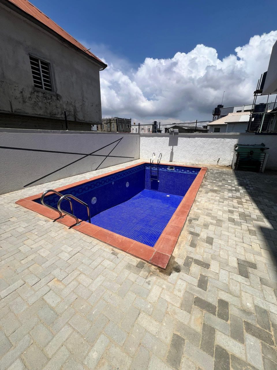 photo_6023899694196967700_y