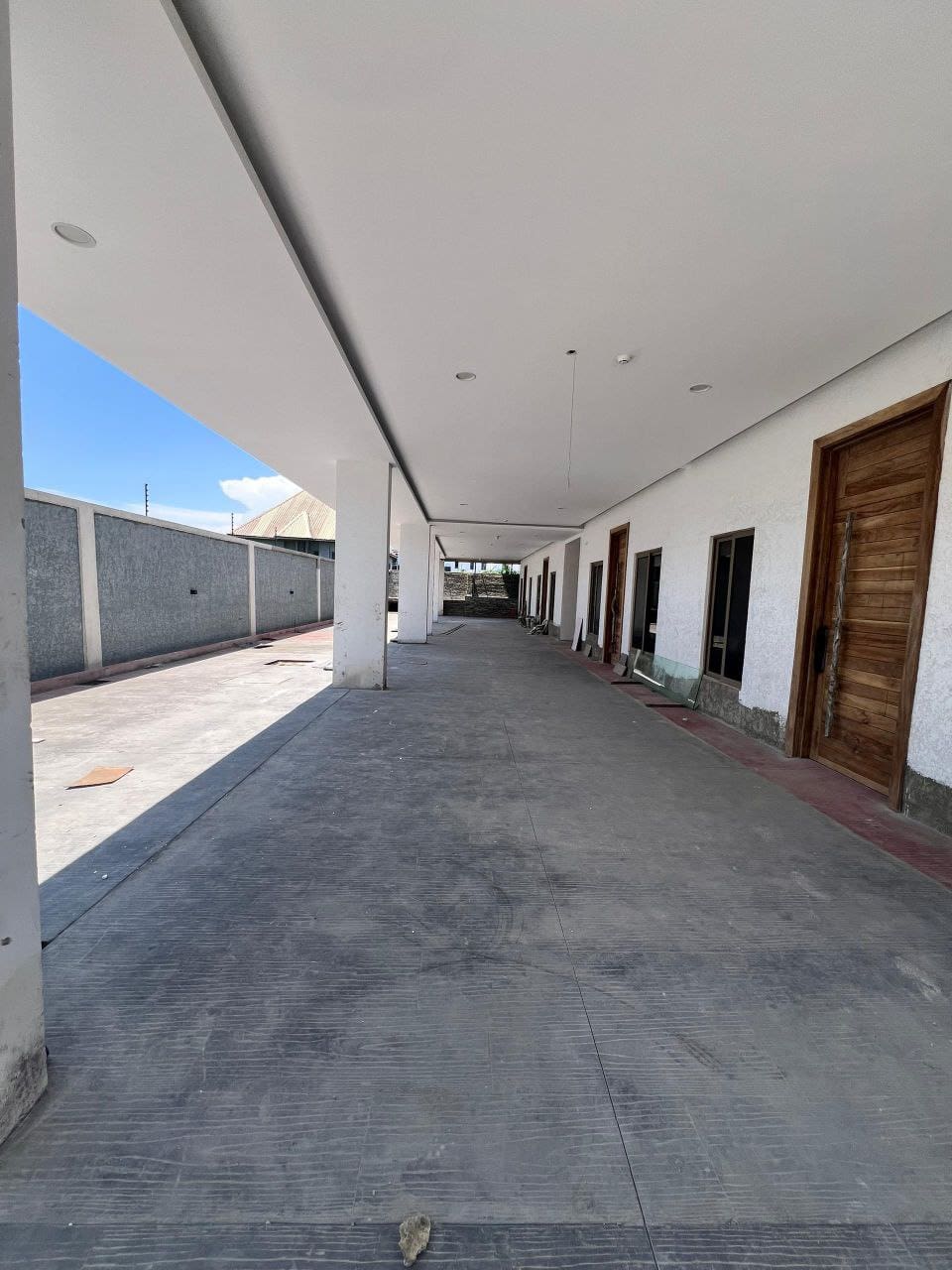 photo_6023899694196967709_y