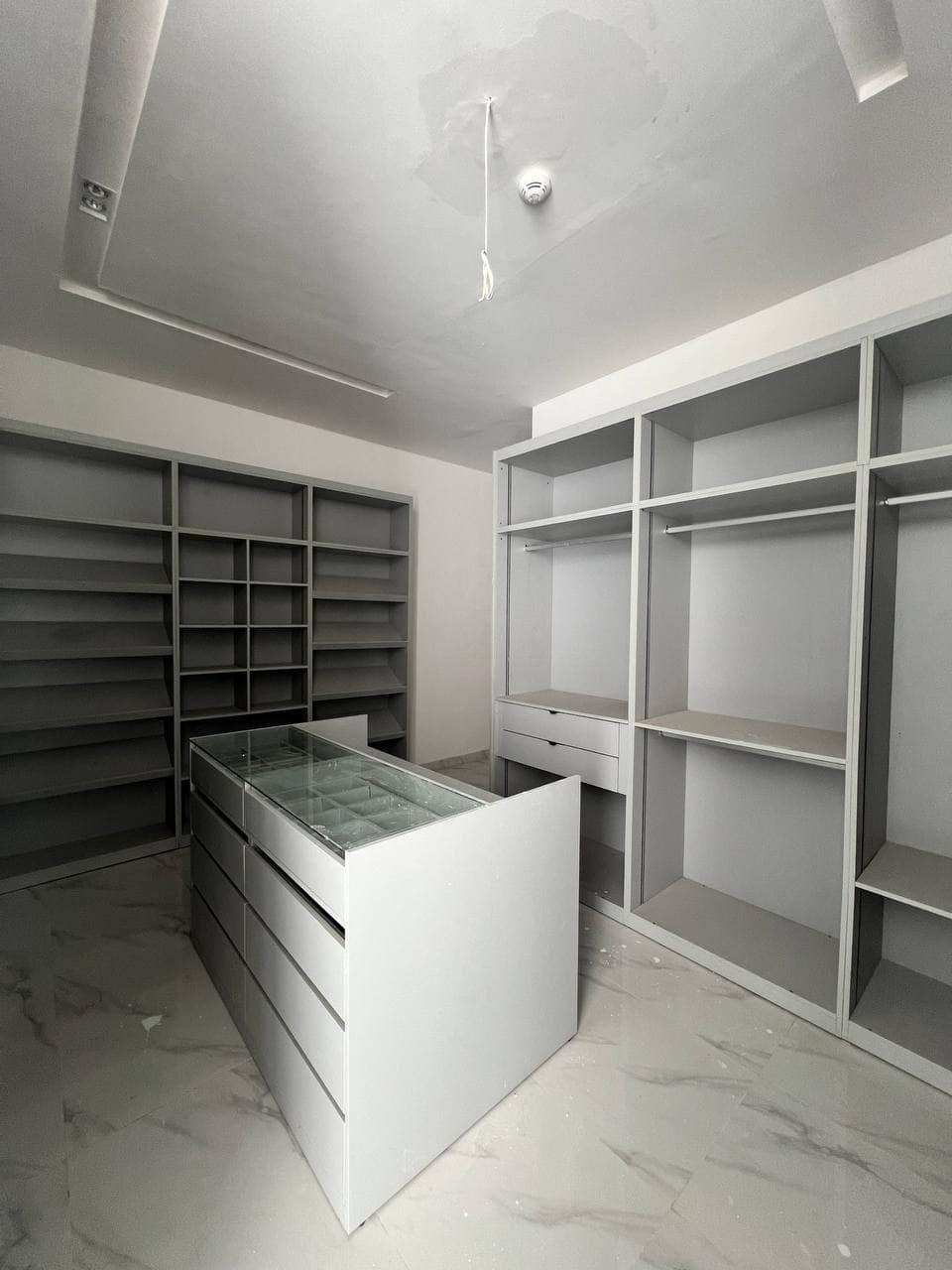 photo_6028389786152192357_y