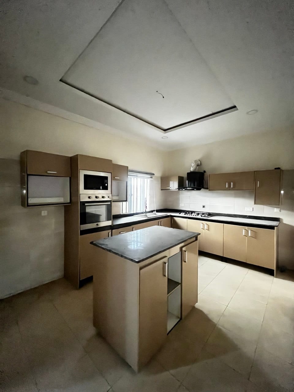 photo_6035022547100830601_y