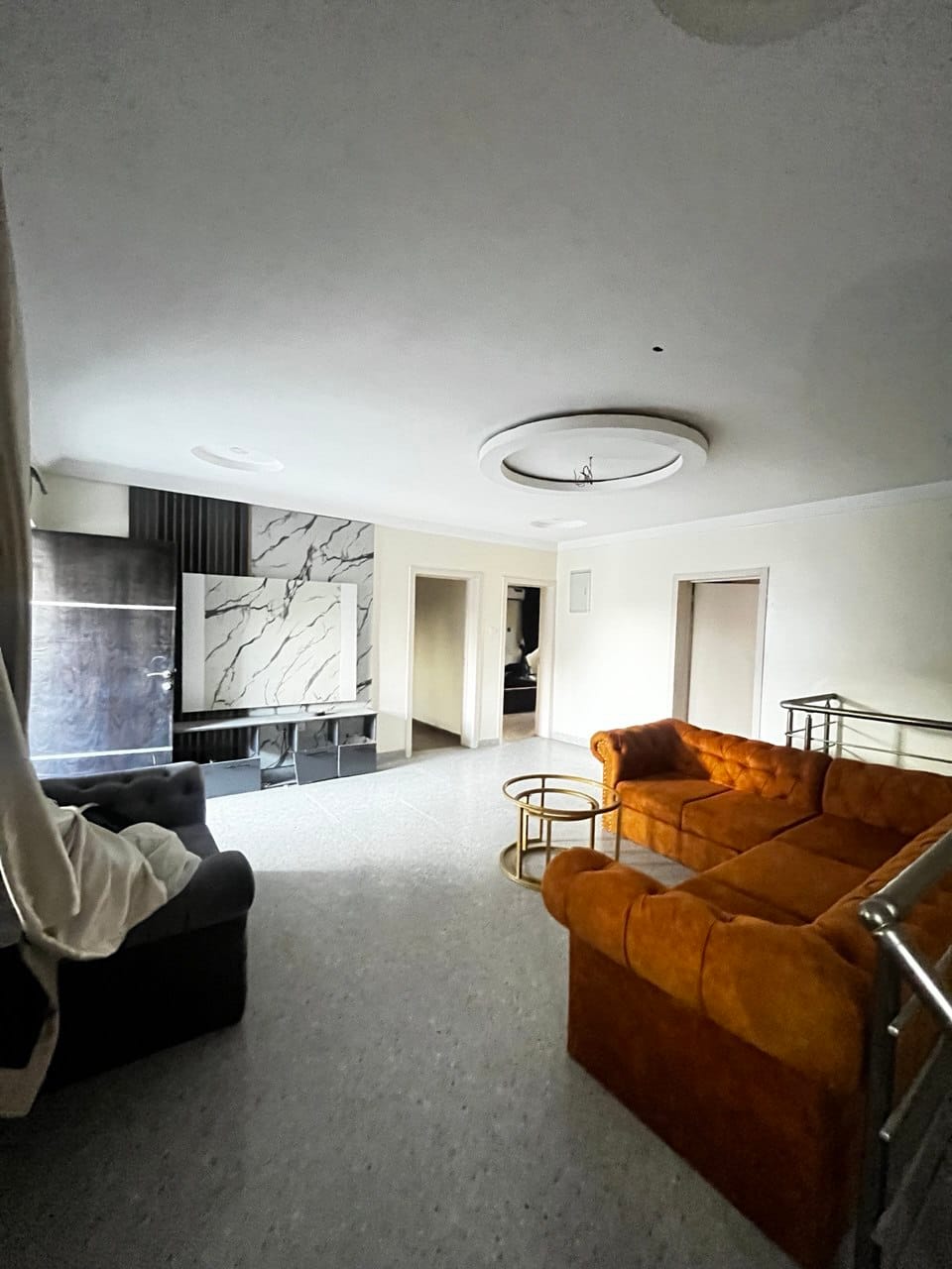 photo_6035022547100830603_y