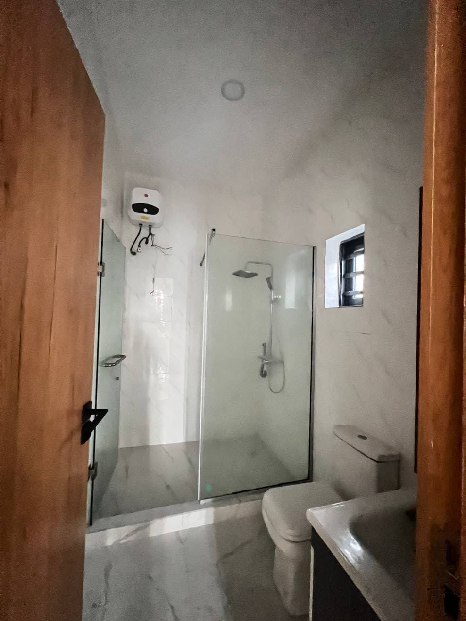 photo_6035022547100830611_y