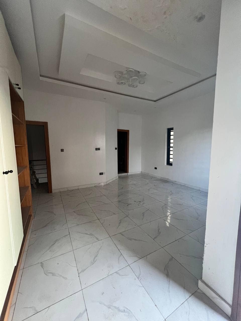 photo_6035022547100830617_y