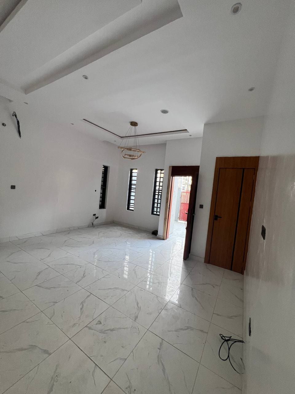 photo_6035022547100830618_y