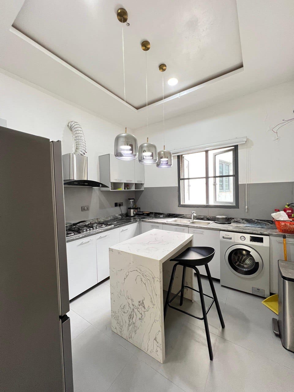 photo_6035022547100830636_y