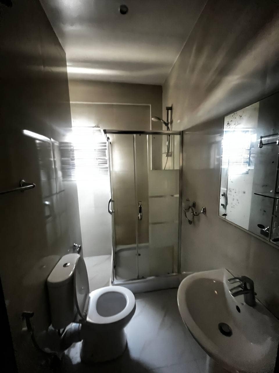 photo_6035022547100830647_y