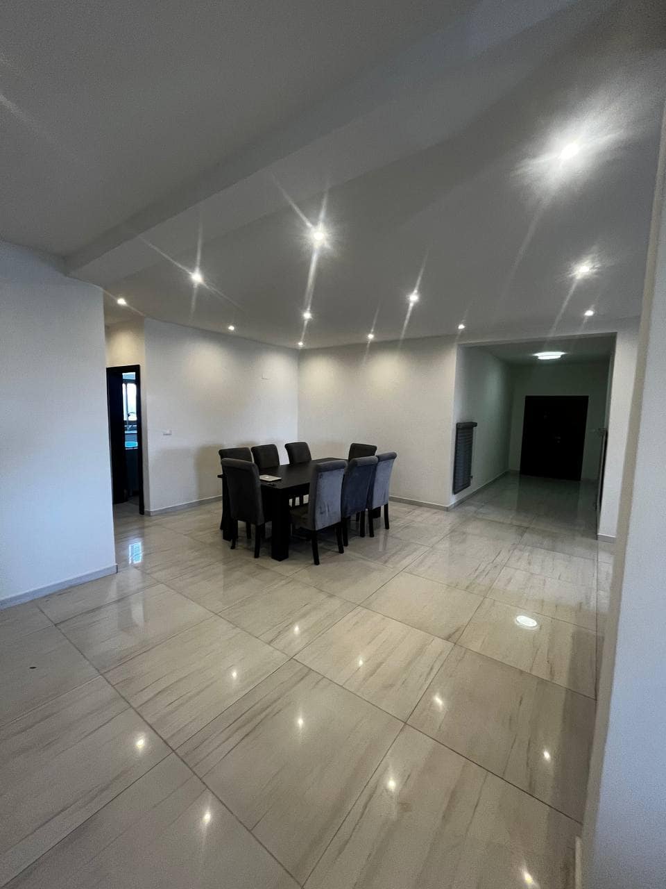 photo_6035022547100830653_y