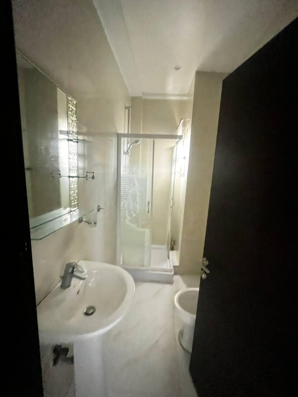 photo_6035022547100830654_y