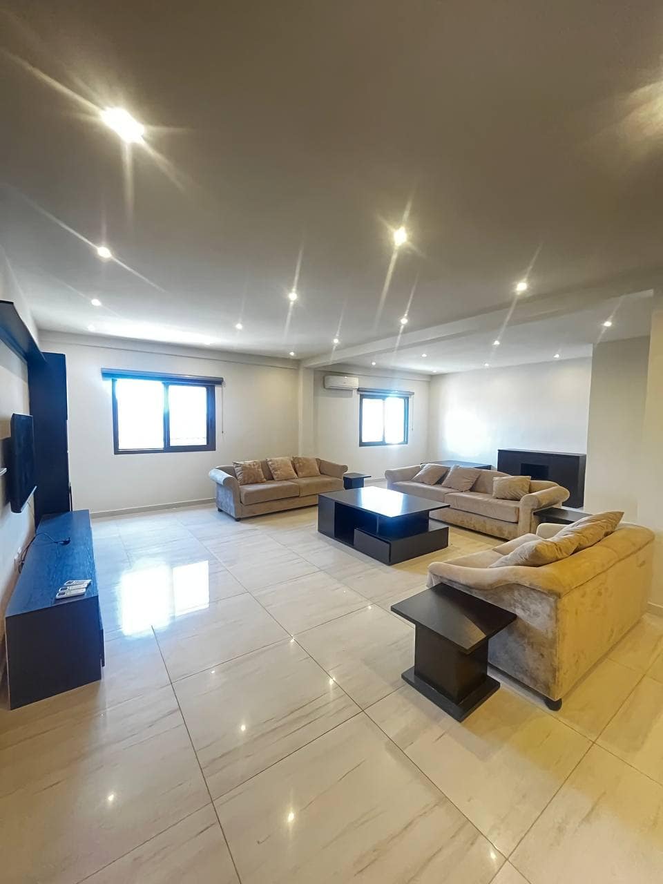 photo_6035022547100830663_y